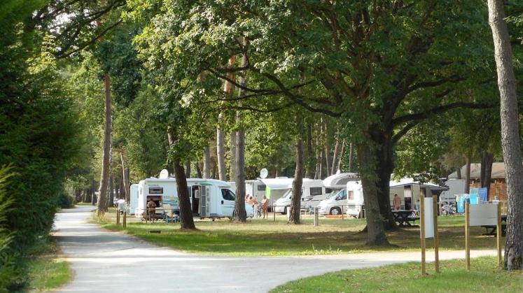 Emplacement Tente/Caravane/Camping-car-1